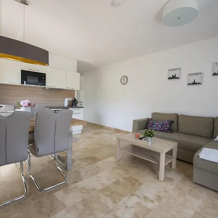 Ebenzweier Lägenhet